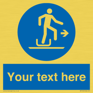 Custom Alighting from a toboggan to the right